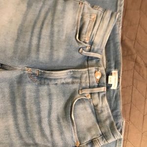 Good American Cigarette Jeans